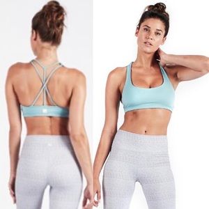 vuori juno sports bra
